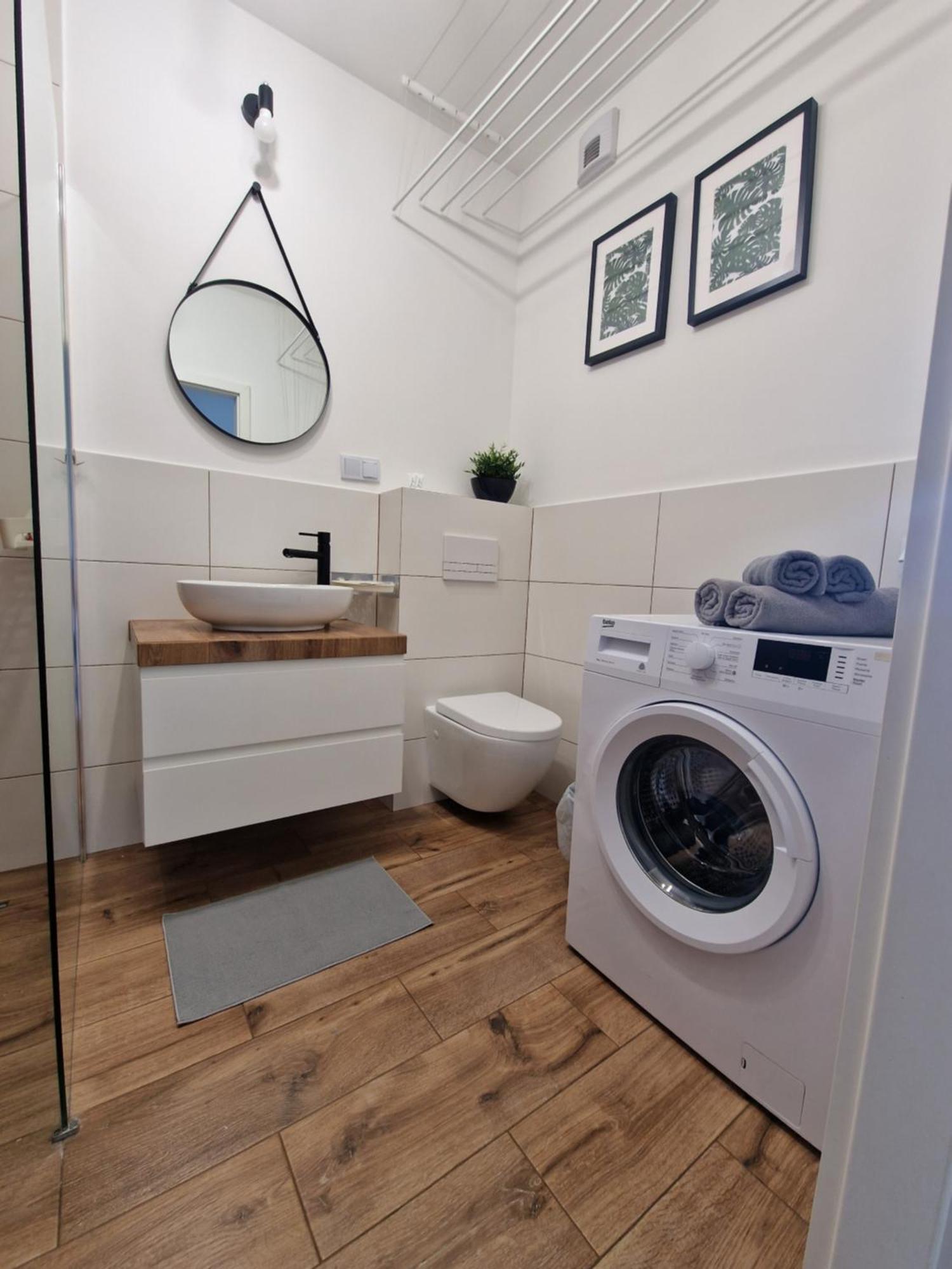 60 - Apartamenty Siedlce - Nowy Apartament W Centrum Przy Ul 3 Maja 51A Eksteriør billede